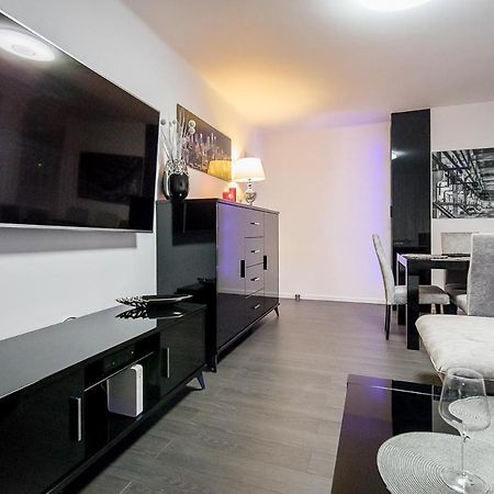 Ferienwohnung Nowoczesny Apartament - Saska Kepa Warschau Exterior foto